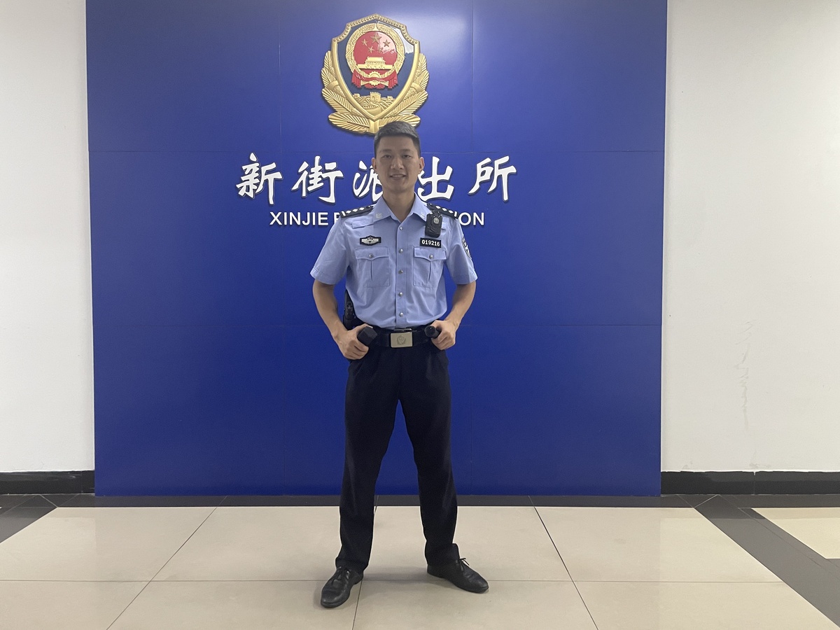 自貢救人民警談“走紅”：換作是誰，都會義無反顧