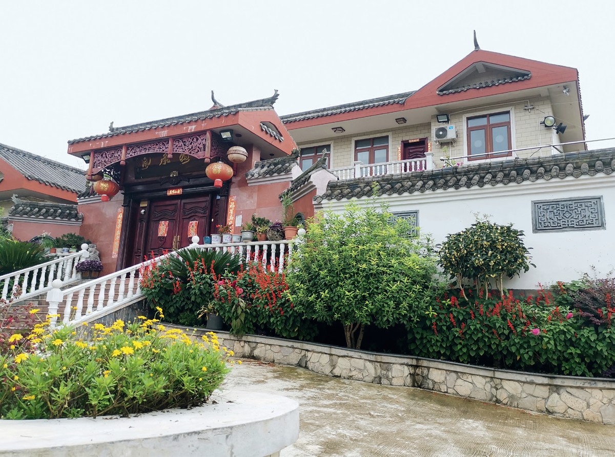 向著文明高峰,攀升
