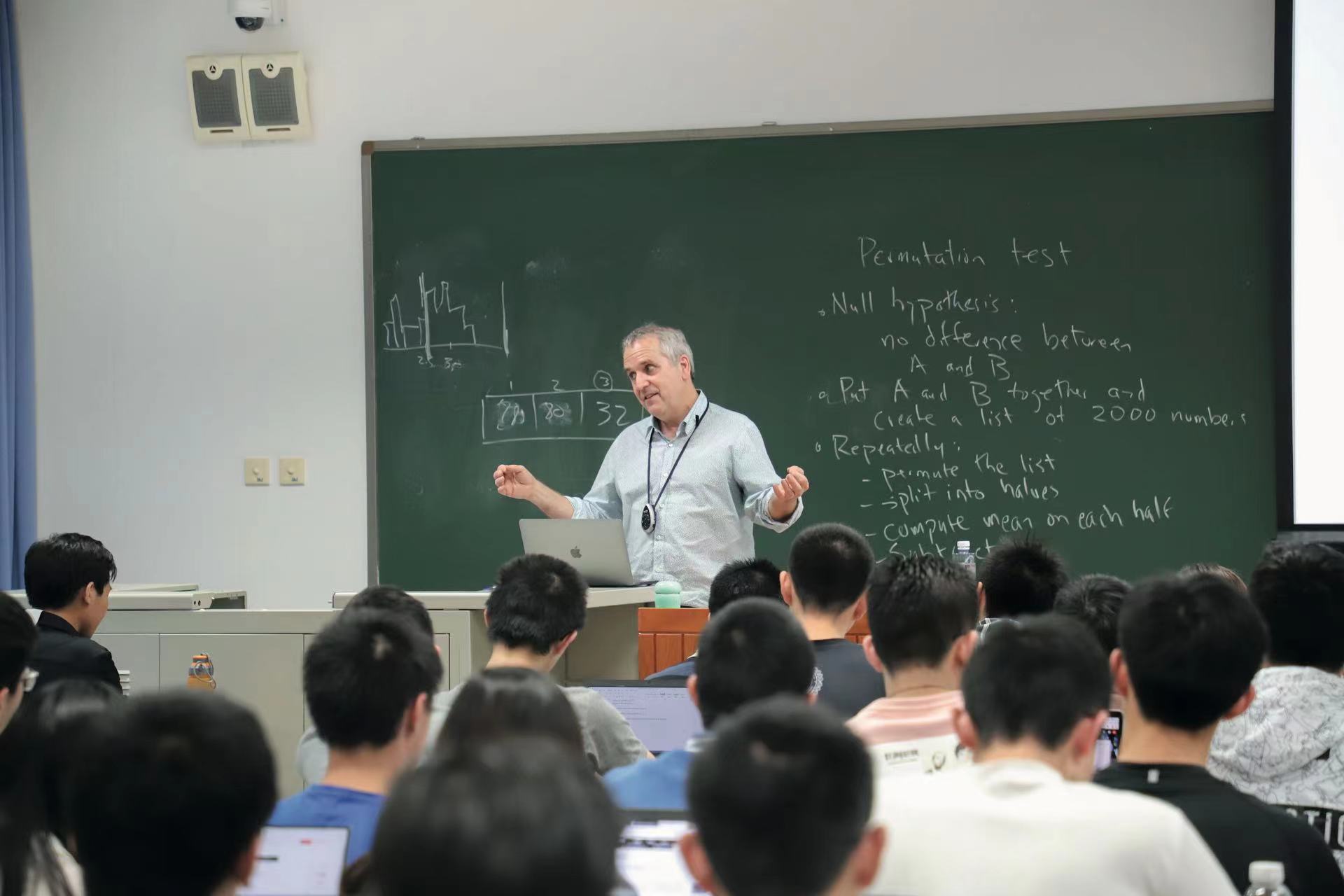“科技應(yīng)該為全人類服務(wù)”